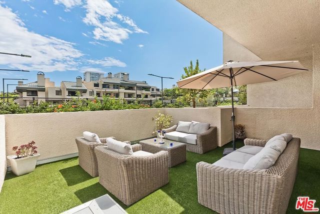 2172 Century, Los Angeles, CA 90067