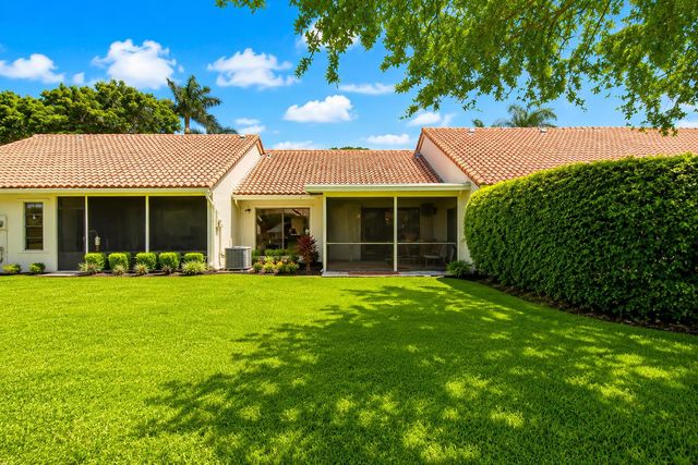21642 Guadalajara Avenue, Boca Raton, FL 33433