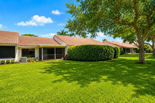 21642 Guadalajara Avenue, Boca Raton, FL 33433