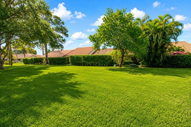 21642 Guadalajara Avenue, Boca Raton, FL 33433
