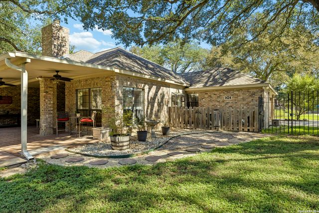 20123 HOYA LN, Garden Ridge, TX 78266