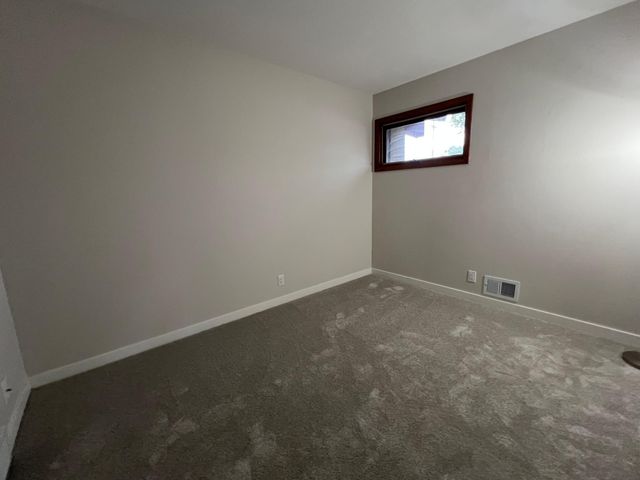 122 Craig Way NE, Fridley, MN 55432