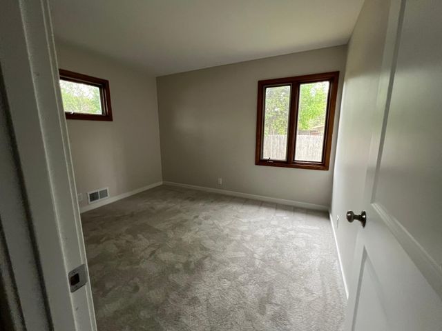 122 Craig Way NE, Fridley, MN 55432