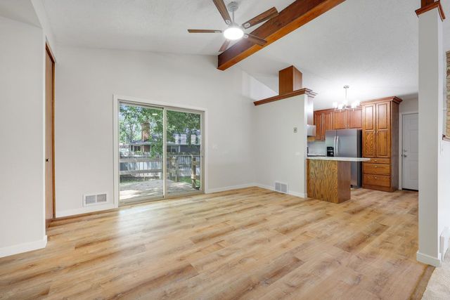 122 Craig Way NE, Fridley, MN 55432