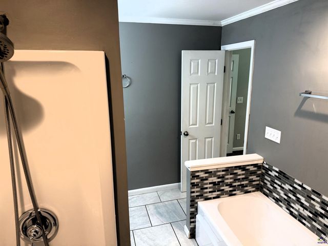 406 Mt Zion Rd, Bonaire, GA 31005