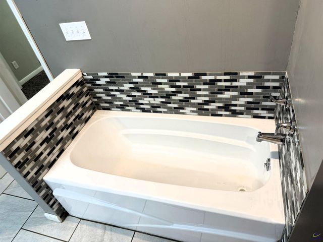 406 Mt Zion Rd, Bonaire, GA 31005