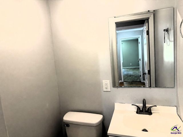 406 Mt Zion Rd, Bonaire, GA 31005