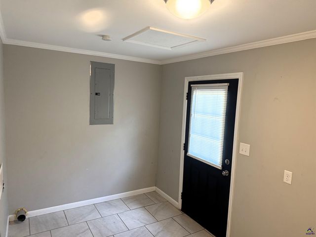 406 Mt Zion Rd, Bonaire, GA 31005