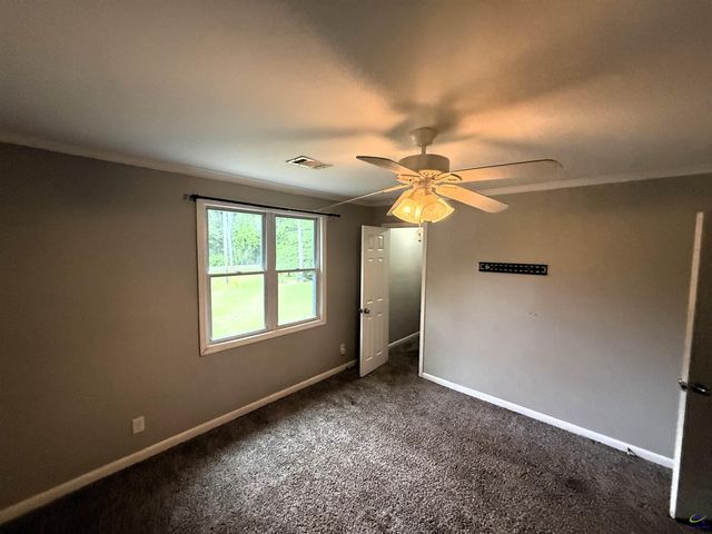 406 Mt Zion Rd, Bonaire, GA 31005