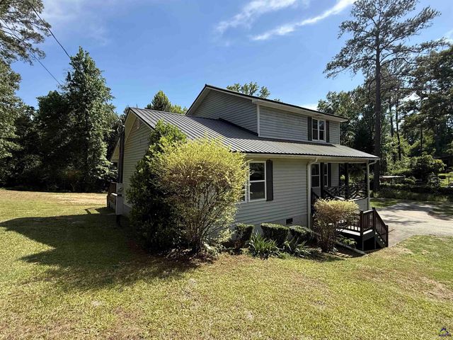 406 Mt Zion Rd, Bonaire, GA 31005
