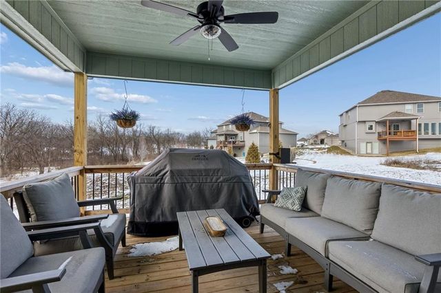 9018 N Denver Avenue, Kansas City, MO 64156