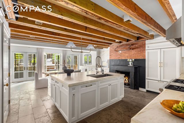 416 W 20th Street, New York City, NY 10011