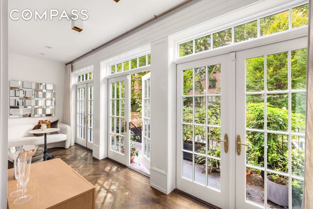 416 W 20th Street, New York City, NY 10011