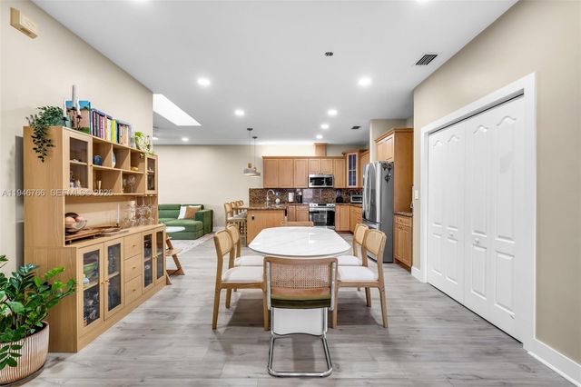 8781 NW 148th Ter, Miami Lakes, FL 33018