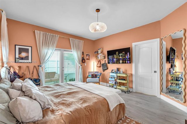 8781 NW 148th Ter, Miami Lakes, FL 33018