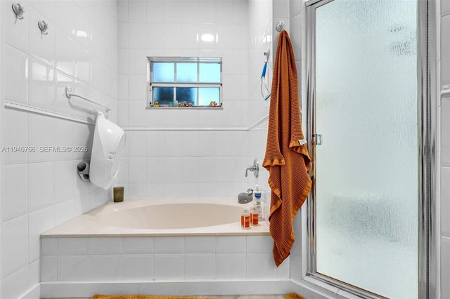 8781 NW 148th Ter, Miami Lakes, FL 33018