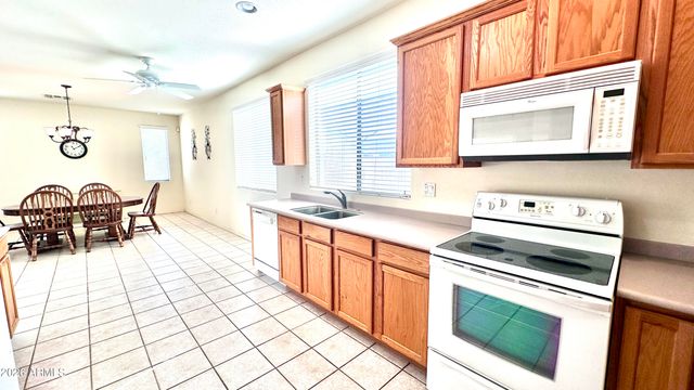 16863 W WEYMOUTH Road, Surprise, AZ 85374
