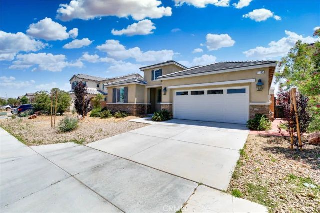 11185 Hyatt, Victorville, CA 92392
