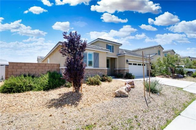 11185 Hyatt, Victorville, CA 92392