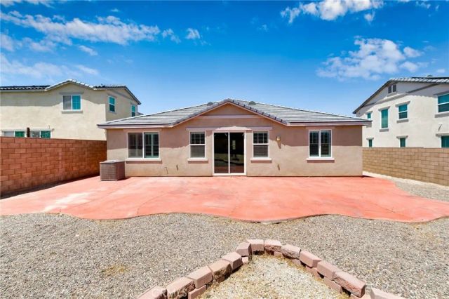 11185 Hyatt, Victorville, CA 92392