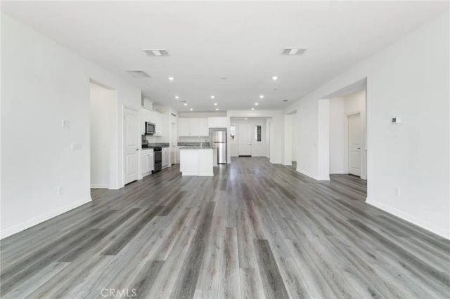 11185 Hyatt, Victorville, CA 92392