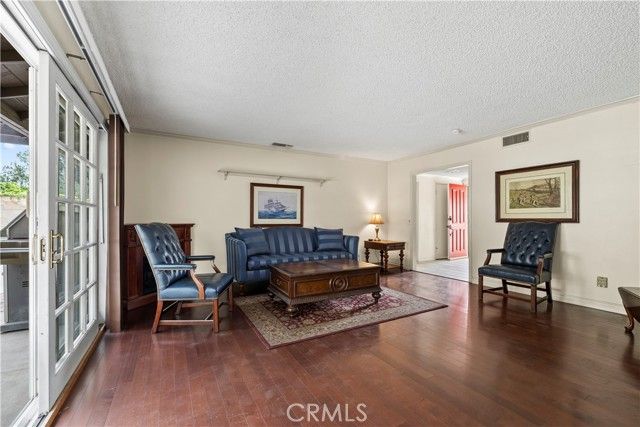 384 Andover, Claremont, CA 91711