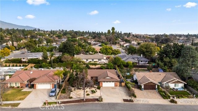 384 Andover, Claremont, CA 91711