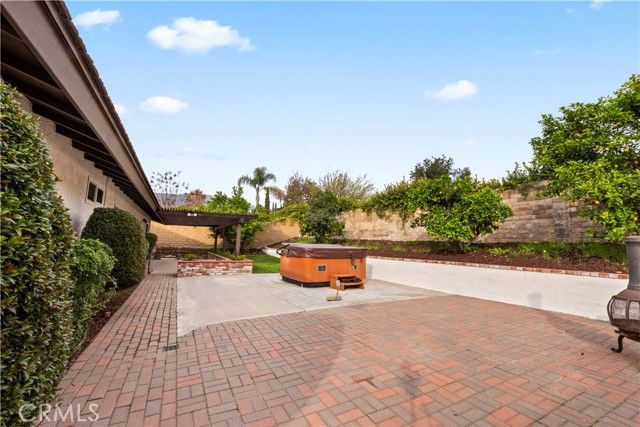 384 Andover, Claremont, CA 91711