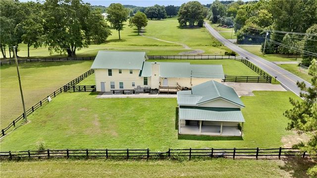 307 Craigtown NE Road, Calhoun, GA 30701