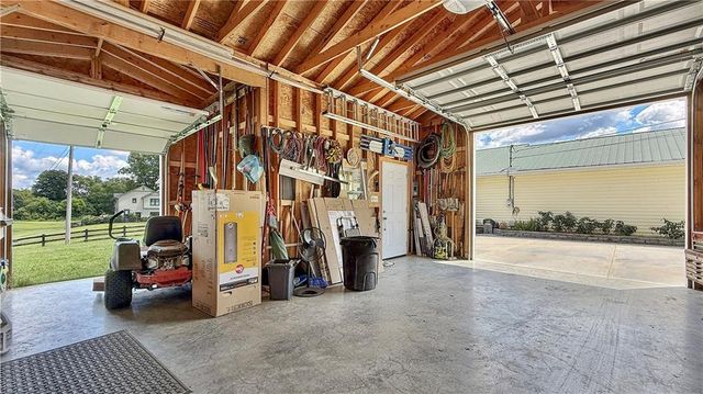 307 Craigtown NE Road, Calhoun, GA 30701