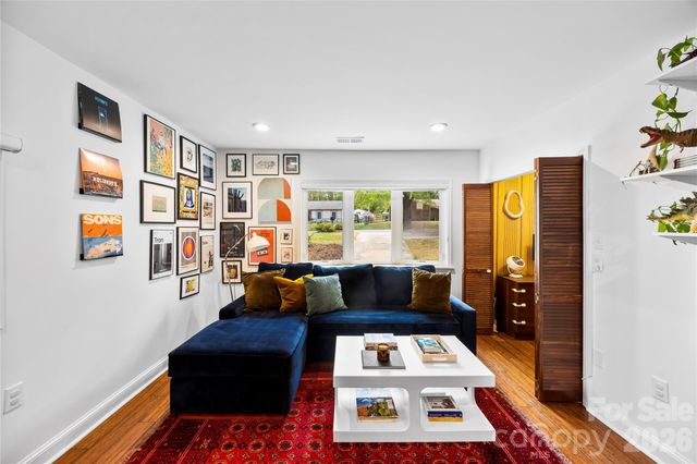 6212 Sellars Court, Charlotte, NC 28211