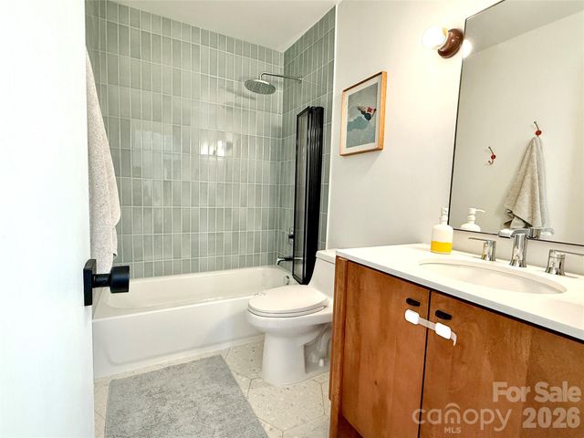 6212 Sellars Court, Charlotte, NC 28211