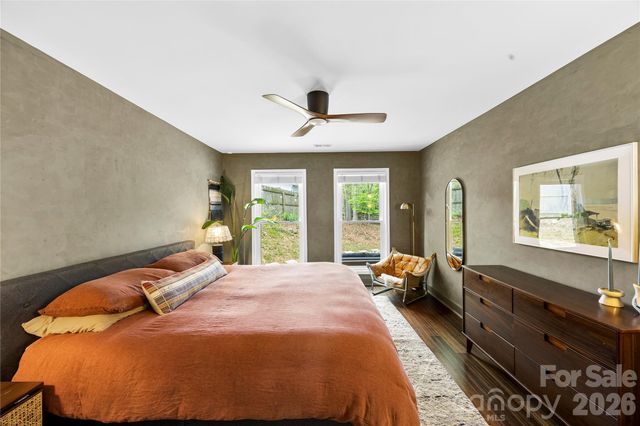 6212 Sellars Court, Charlotte, NC 28211