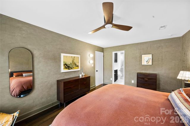 6212 Sellars Court, Charlotte, NC 28211