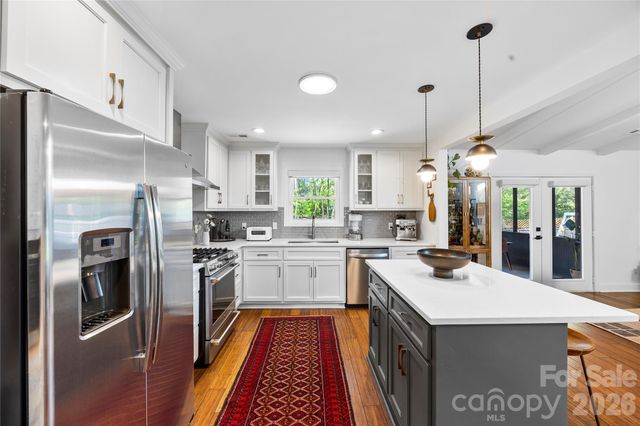 6212 Sellars Court, Charlotte, NC 28211