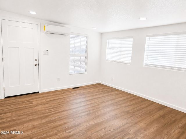 1614 E Villa Rita Drive, Phoenix, AZ 85022