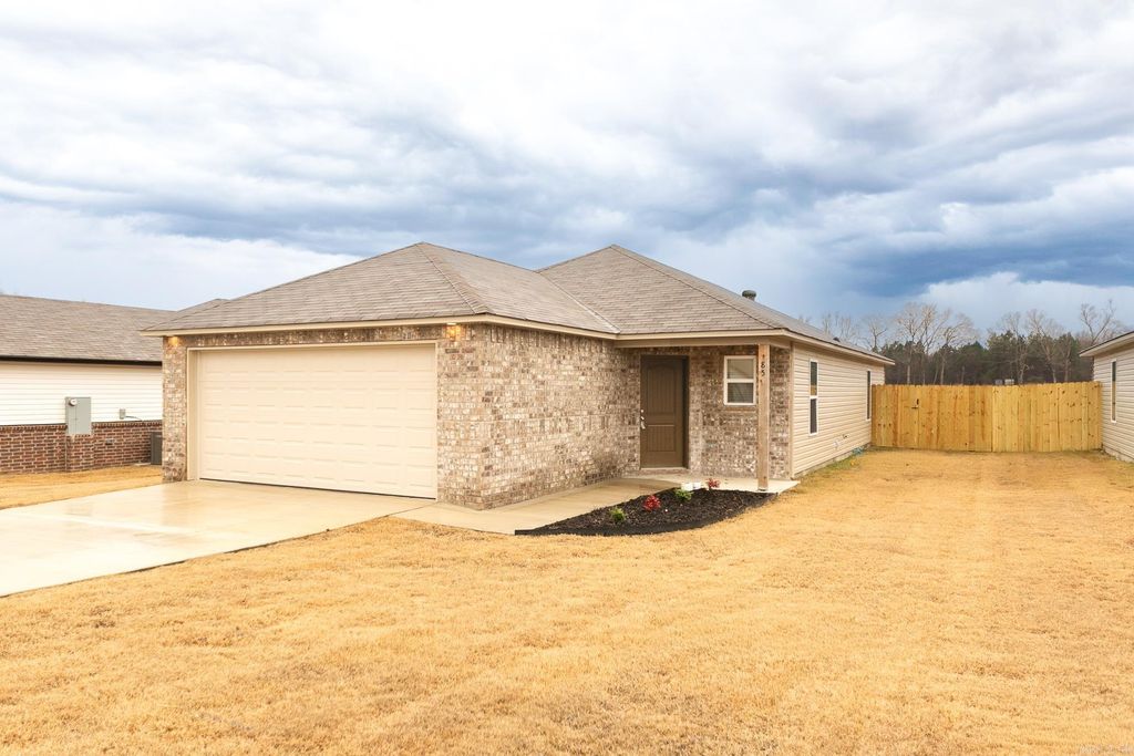 85 Sarah Alyse Lane, Cabot, AR 72023
