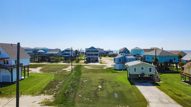 12886 Jean Lafitte Drive, Freeport, TX 77541
