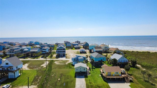 12886 Jean Lafitte Drive, Freeport, TX 77541