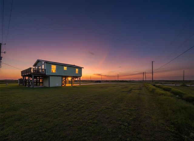 12886 Jean Lafitte Drive, Freeport, TX 77541