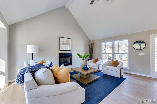 2301 Fairway, High Ridge, MO 63049