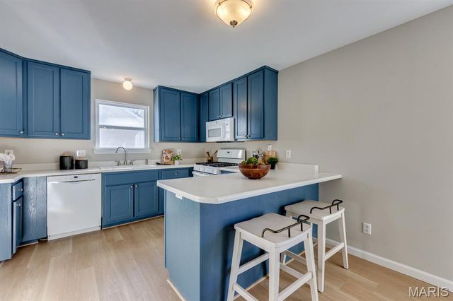 2301 Fairway, High Ridge, MO 63049