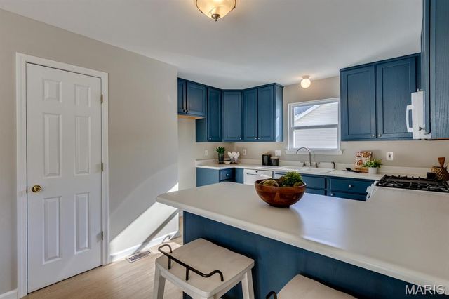 2301 Fairway, High Ridge, MO 63049