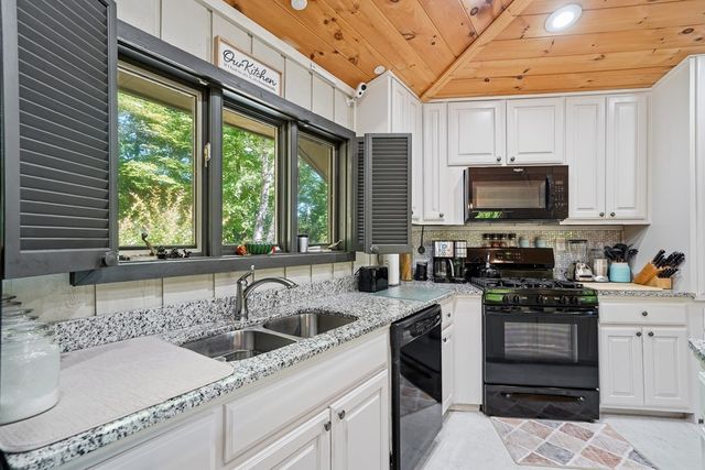 775 Mountain Oak Road, Ellijay, GA 30540