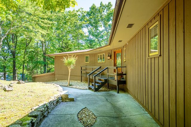 775 Mountain Oak Road, Ellijay, GA 30540
