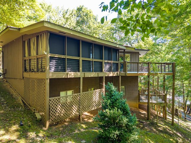 775 Mountain Oak Road, Ellijay, GA 30540