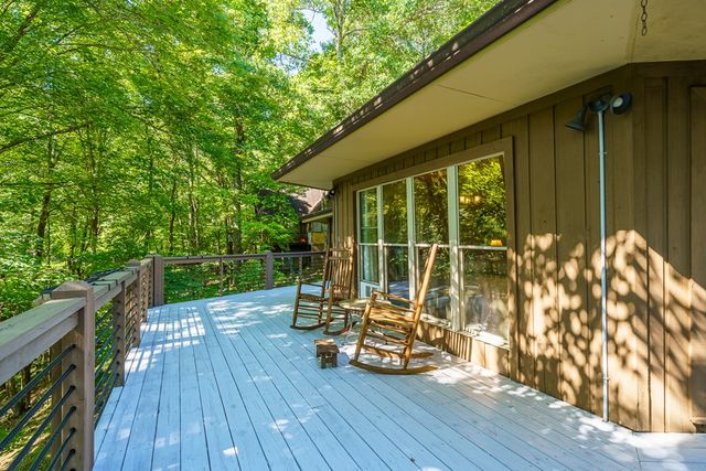 775 Mountain Oak Road, Ellijay, GA 30540