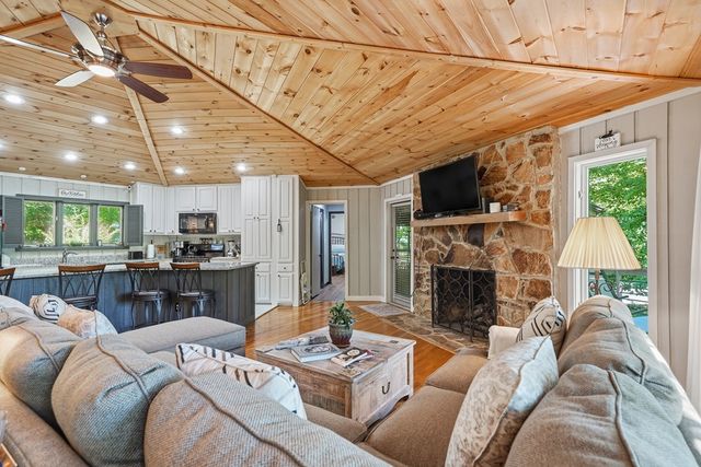 775 Mountain Oak Road, Ellijay, GA 30540
