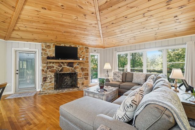 775 Mountain Oak Road, Ellijay, GA 30540