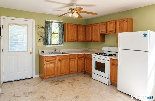 92 Sunny Meadow Road, Branford, CT 06405